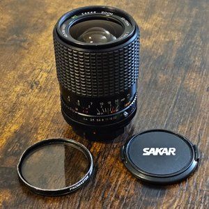Sakar 35-75mm Zoom MACRO Lens Canon FD mount